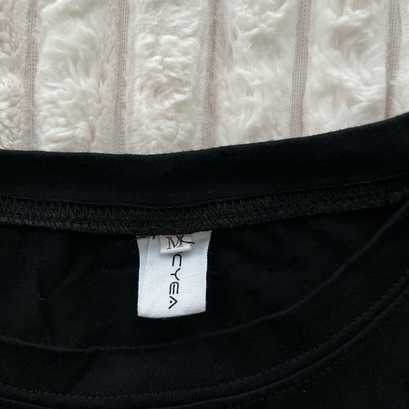 Graphic Tee - Picture 3 of 3